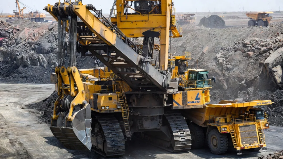 Mesin 900 Ton Komatsu yang Bisa “Hijau”